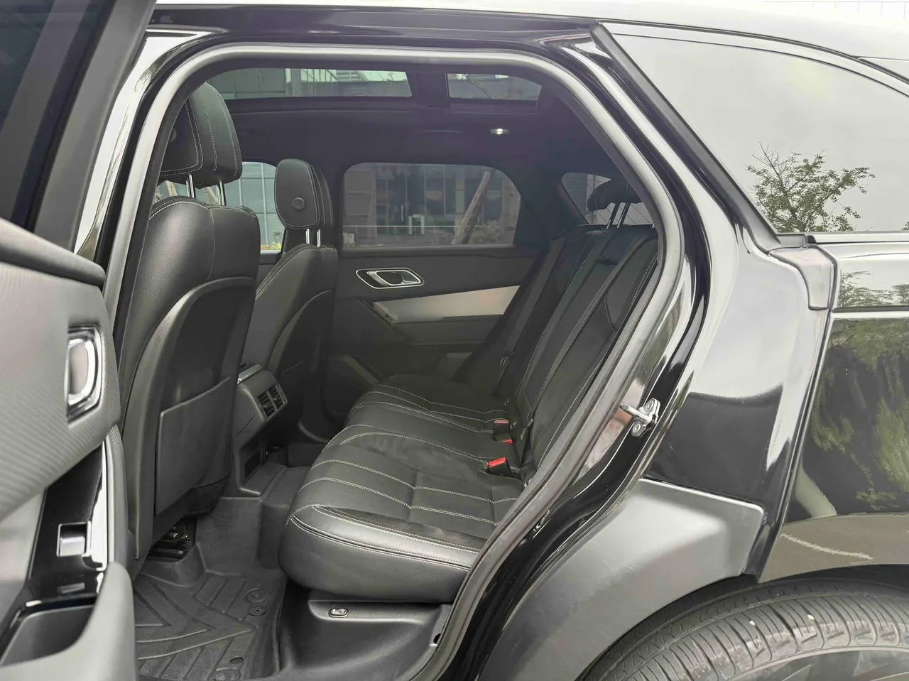 Land Rover Range Rover Star Vein (Imported) 2021 Range Rover Star Vein 2.0T P250 Black Collector's Edition Automatic Gear 7