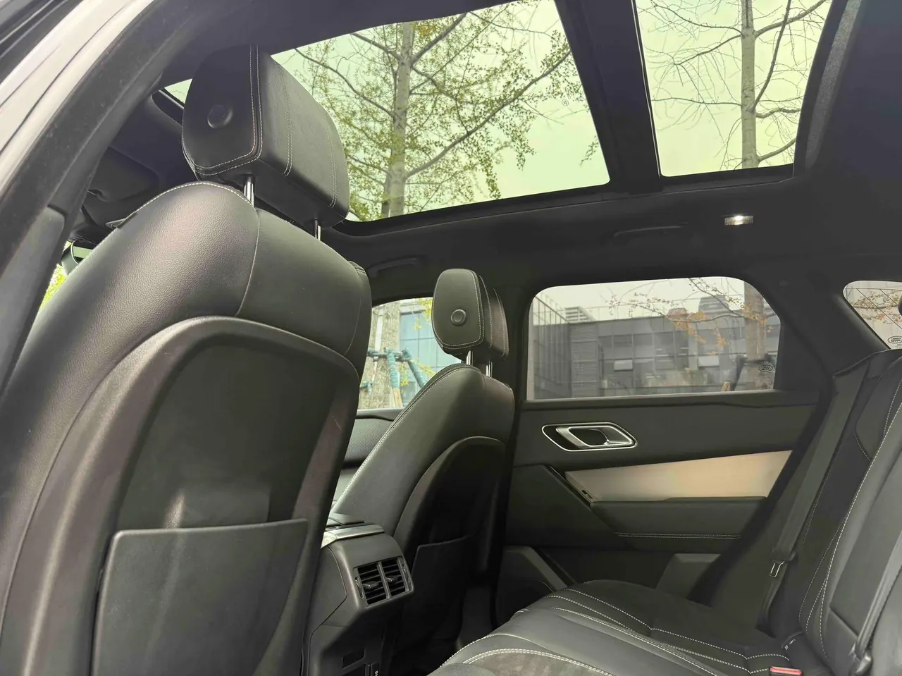 Land Rover Range Rover Star Vein (Imported) 2021 Range Rover Star Vein 2.0T P250 Black Collector's Edition Automatic Gear 8