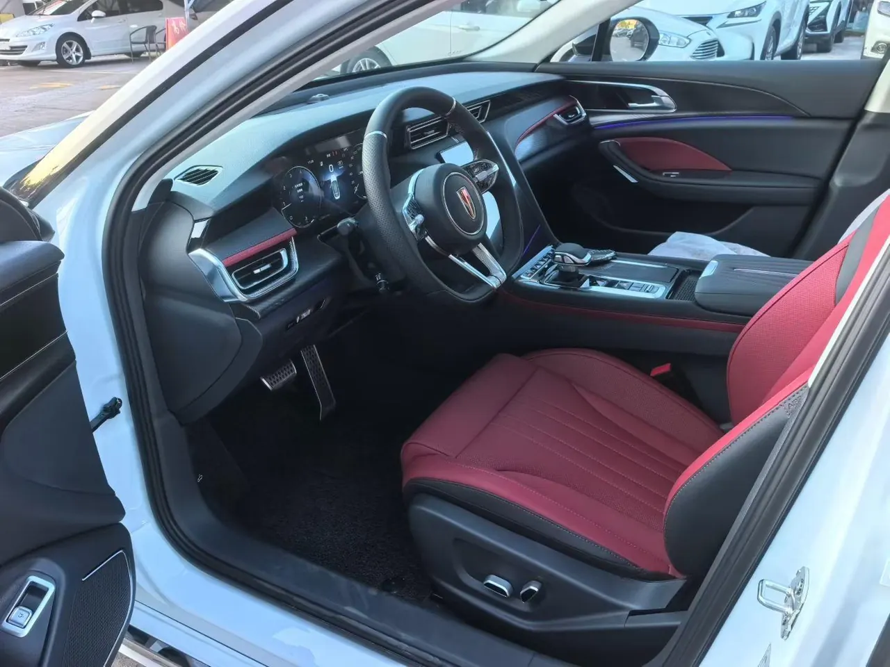 HongQi 2025 H6 2.0T Zhiyuan Edition Automatic Gear 5