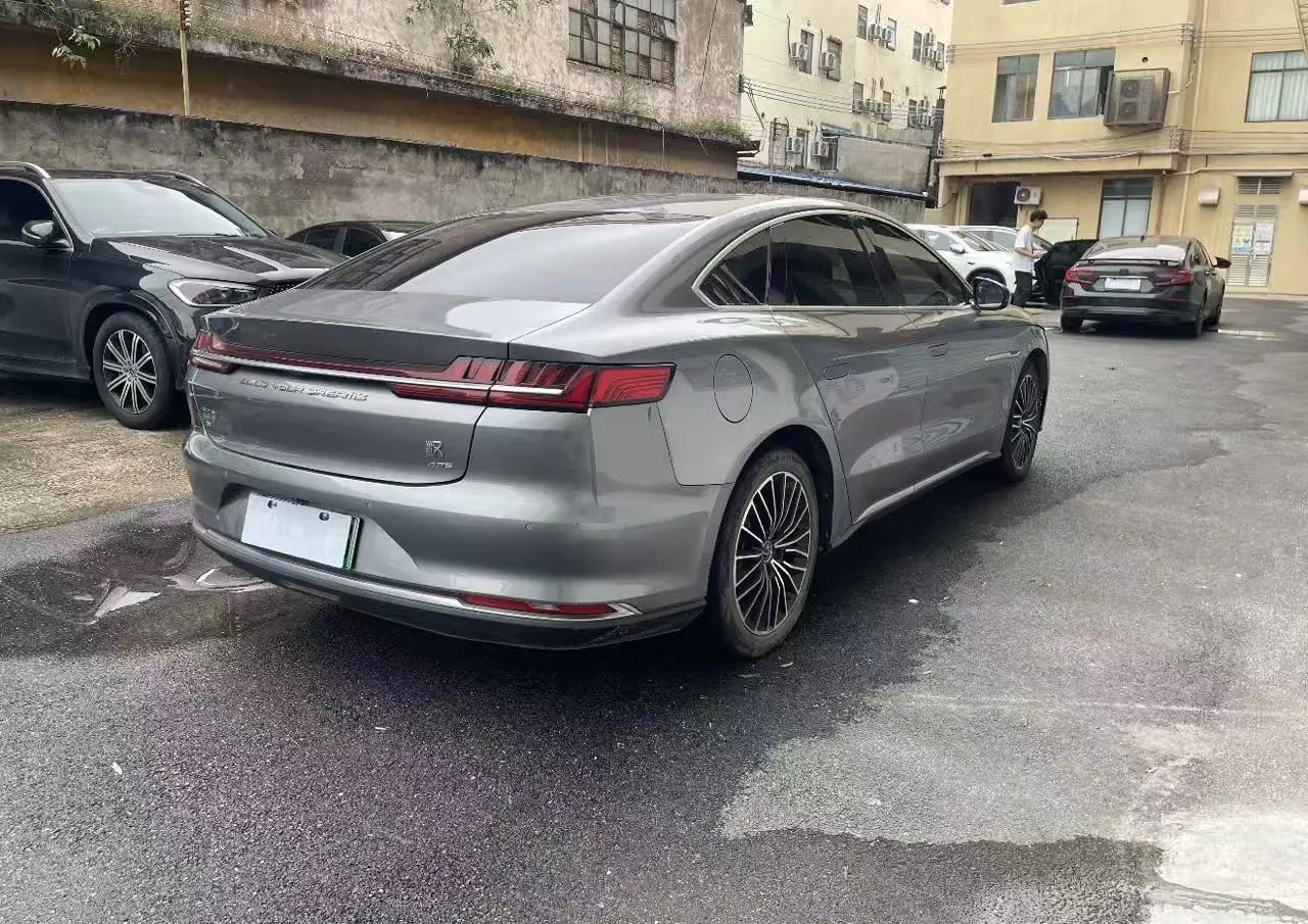 BYD 2020 Han DM 2.0T 4-wheel drive performance version noble automatic gear 3
