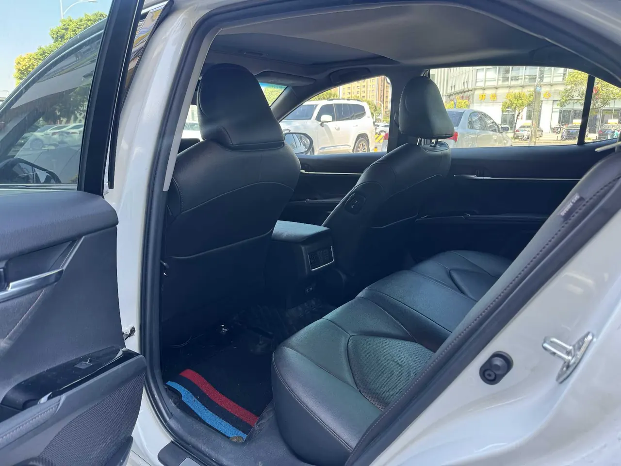 Toyota 2021 Camry 2.0G Stepless Deluxe Edition Automatic Gear 6