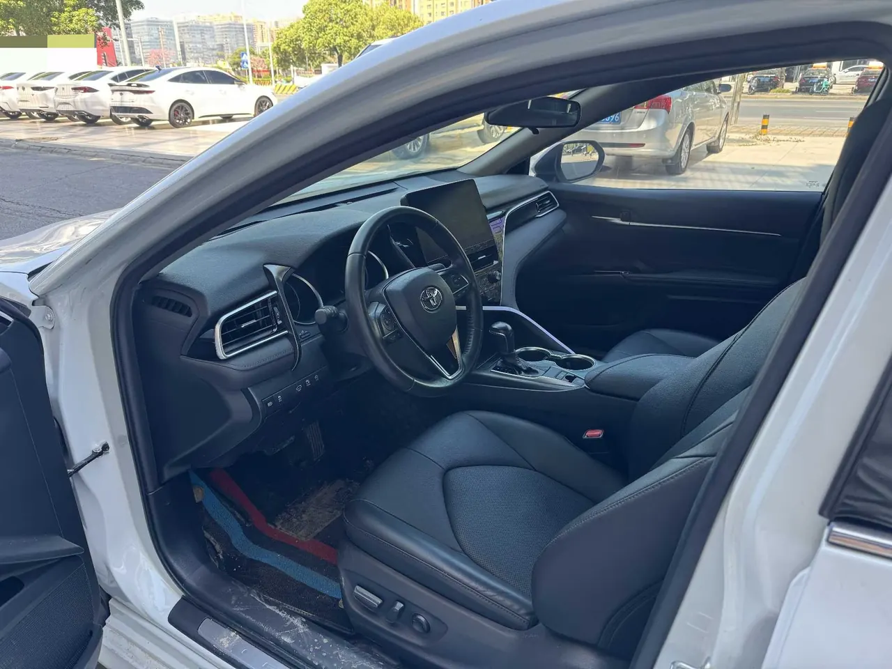 Toyota 2021 Camry 2.0G Stepless Deluxe Edition Automatic Gear 9