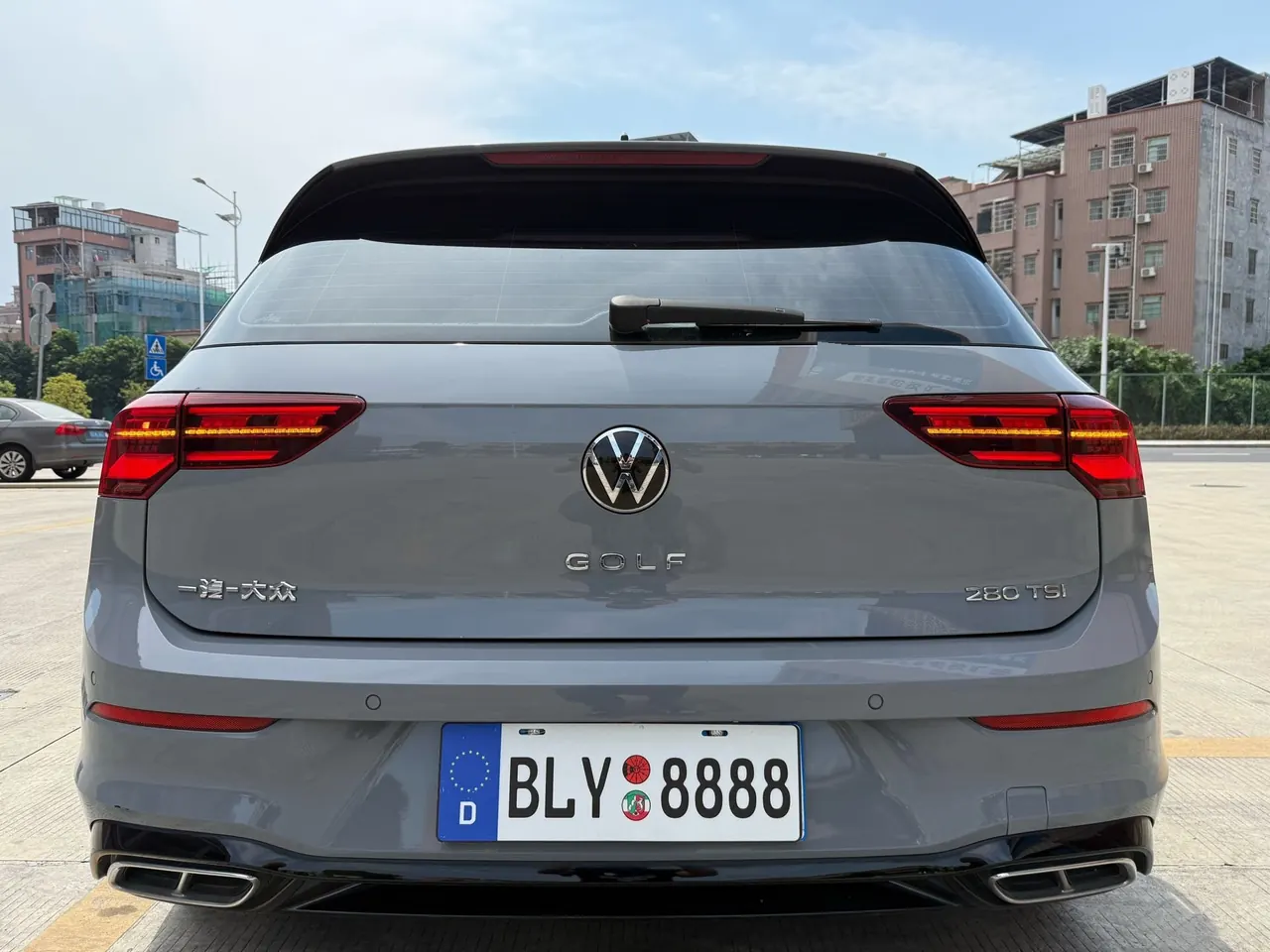 Volkswagen 2021 Golf 8 R-Line 1.4TSI 280TSI Automatic 14