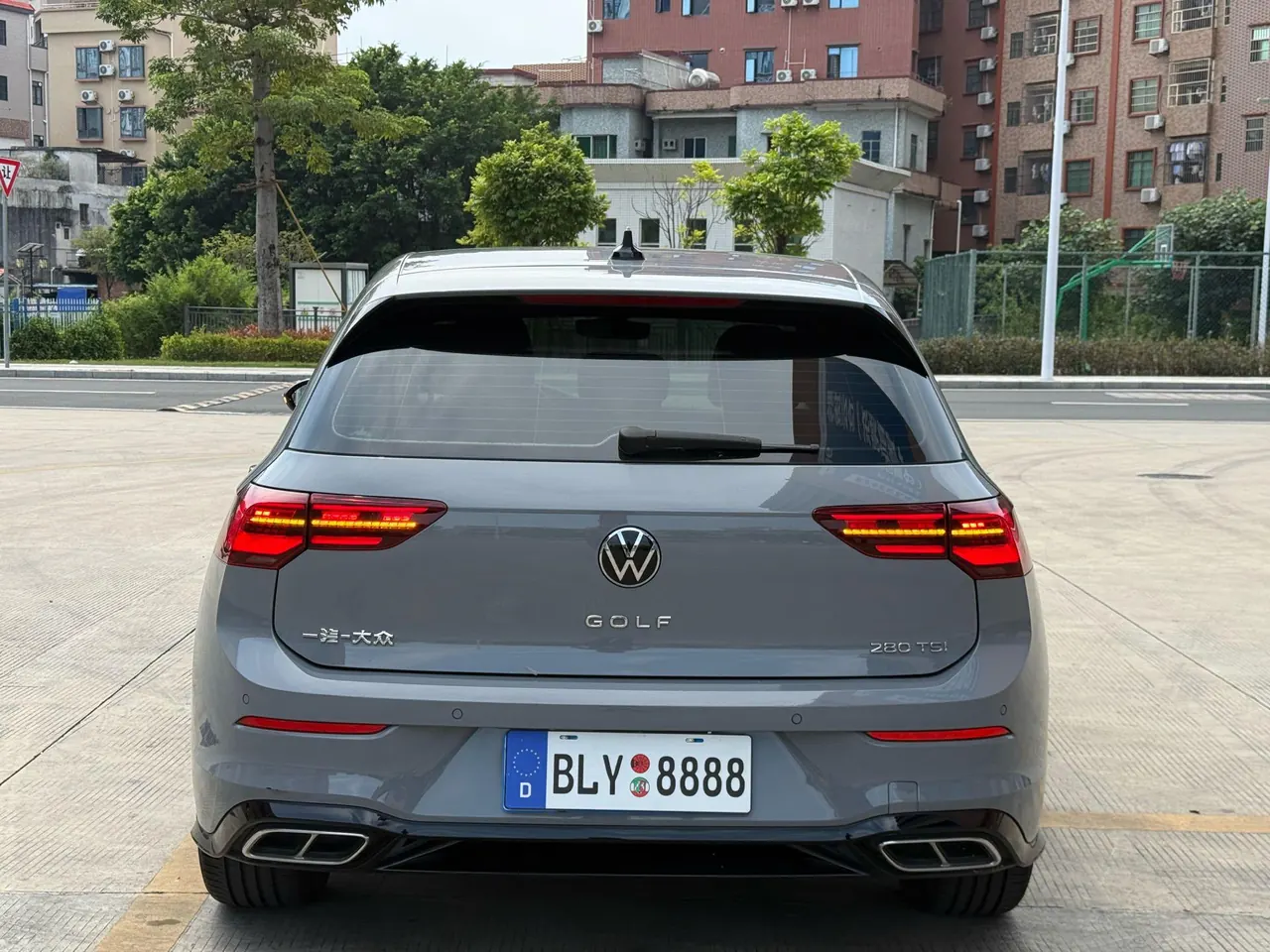 Volkswagen 2021 Golf 8 R-Line 1.4TSI 280TSI Automatic 4