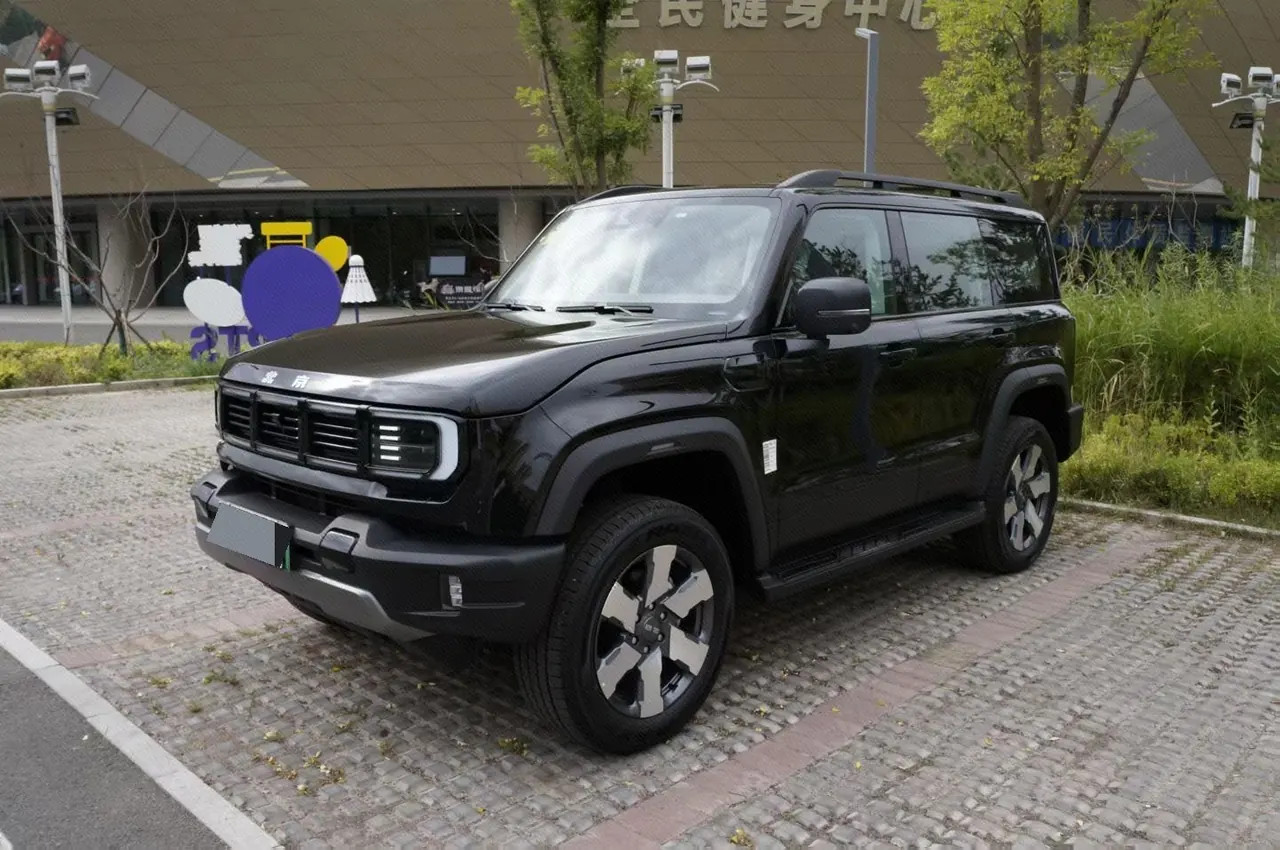 Open image lightbox: Beijing 2025 BJ40e Standard Edition Automatic