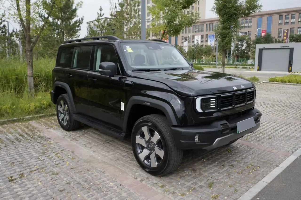 Beijing 2025 BJ40e Standard Edition Automatic 3