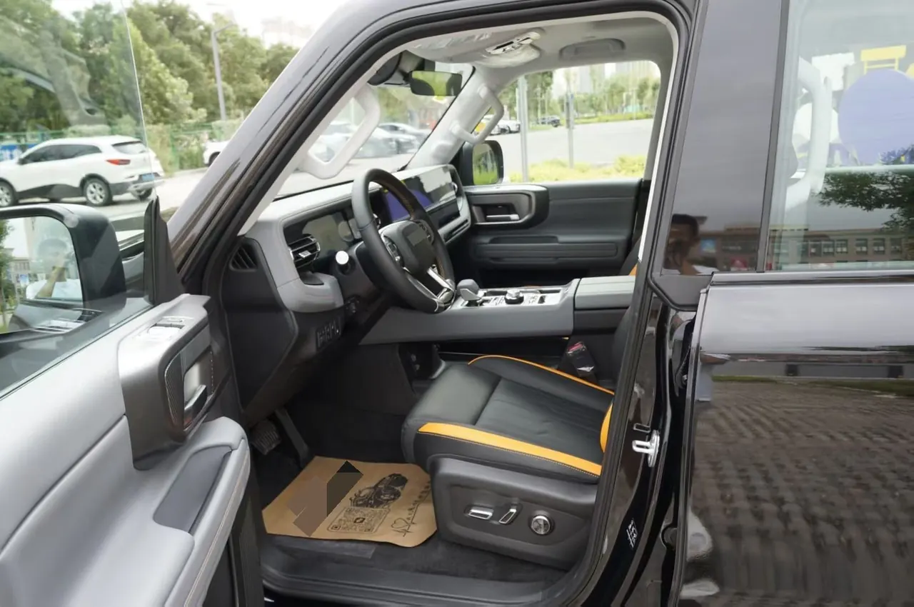 Beijing 2025 BJ40e Standard Edition Automatic 4
