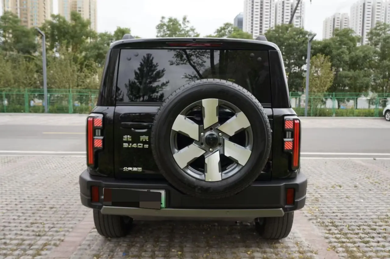 Beijing 2025 BJ40e Standard Edition Automatic 8