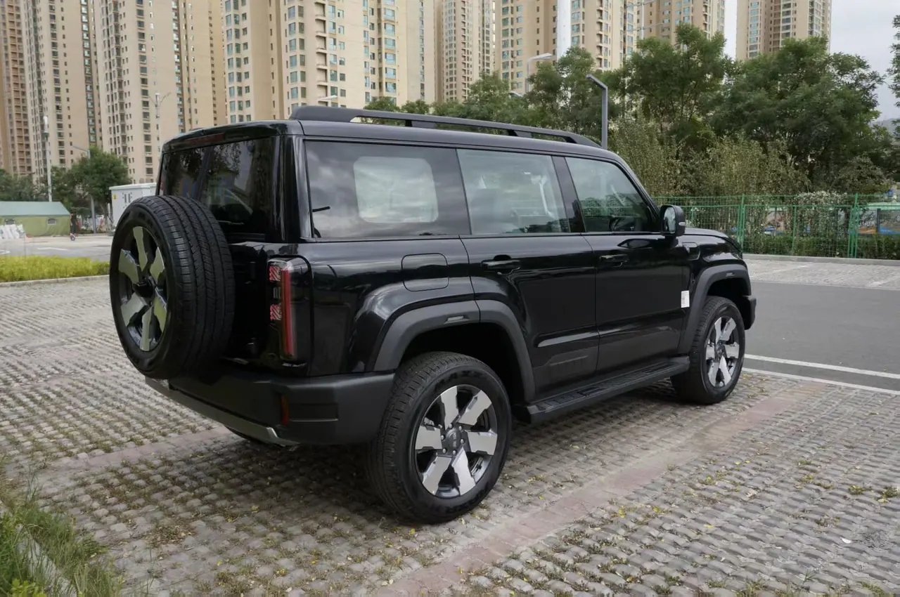 Beijing 2025 BJ40e Standard Edition Automatic 9