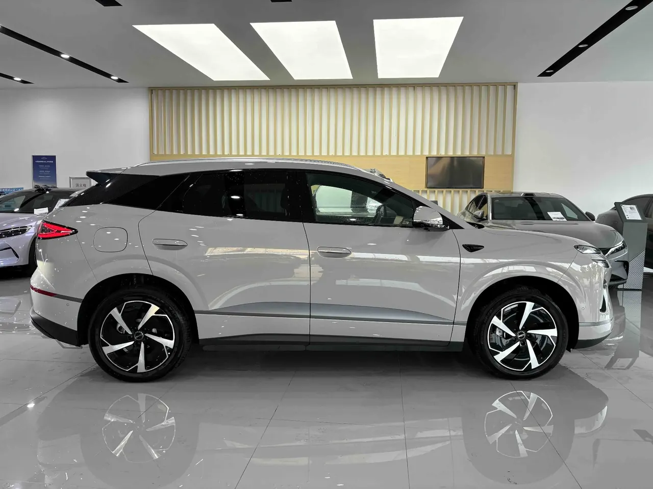 BYD 2025 Sea Lion 06 EV 605 Pilot Plus Edition Automatic Gear 10