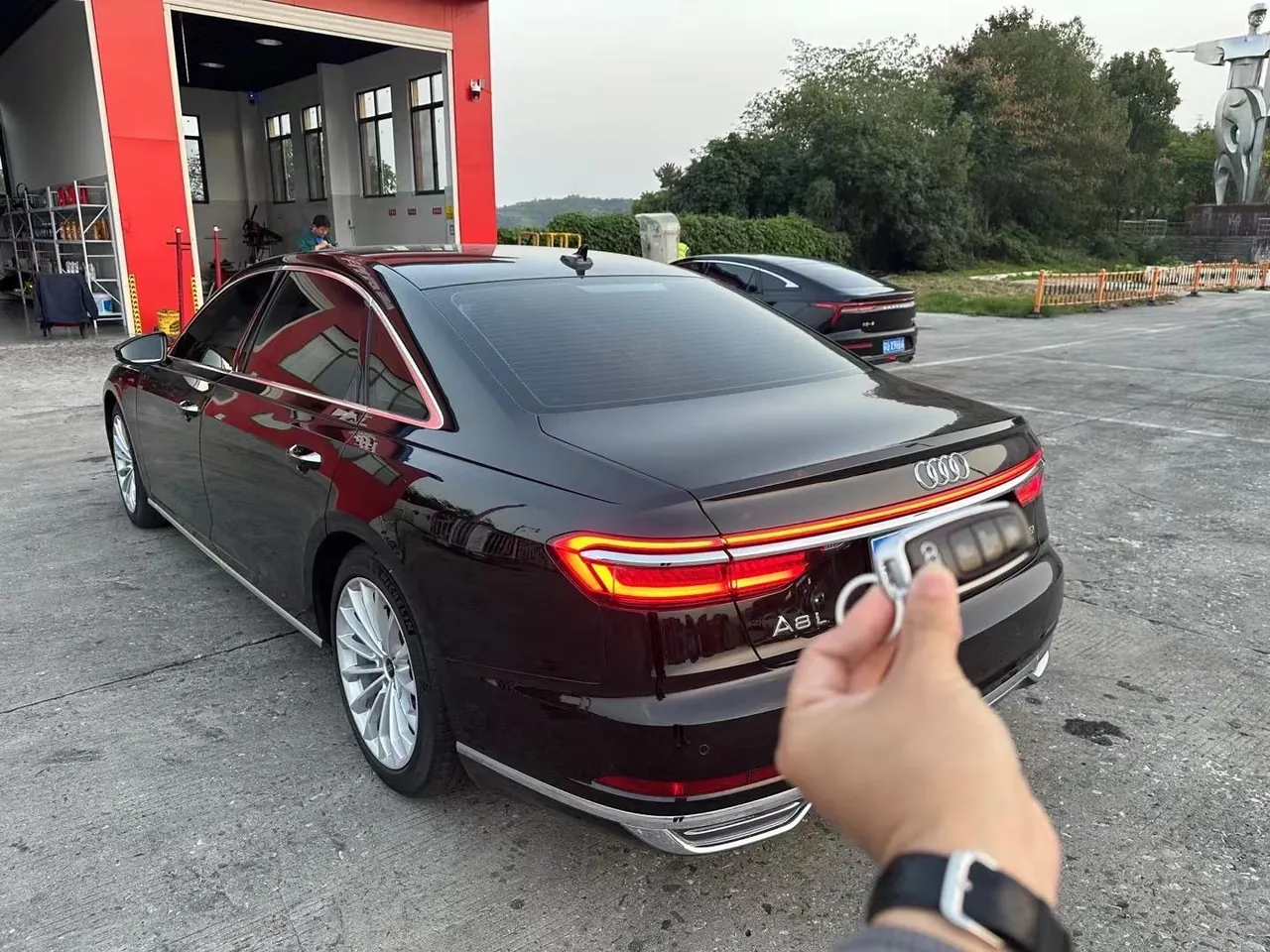 Audi A8L (Imported) 2021 A8L 48V 3.0TFSI 50TFSI Quattro Luxury Automatic Gear 4