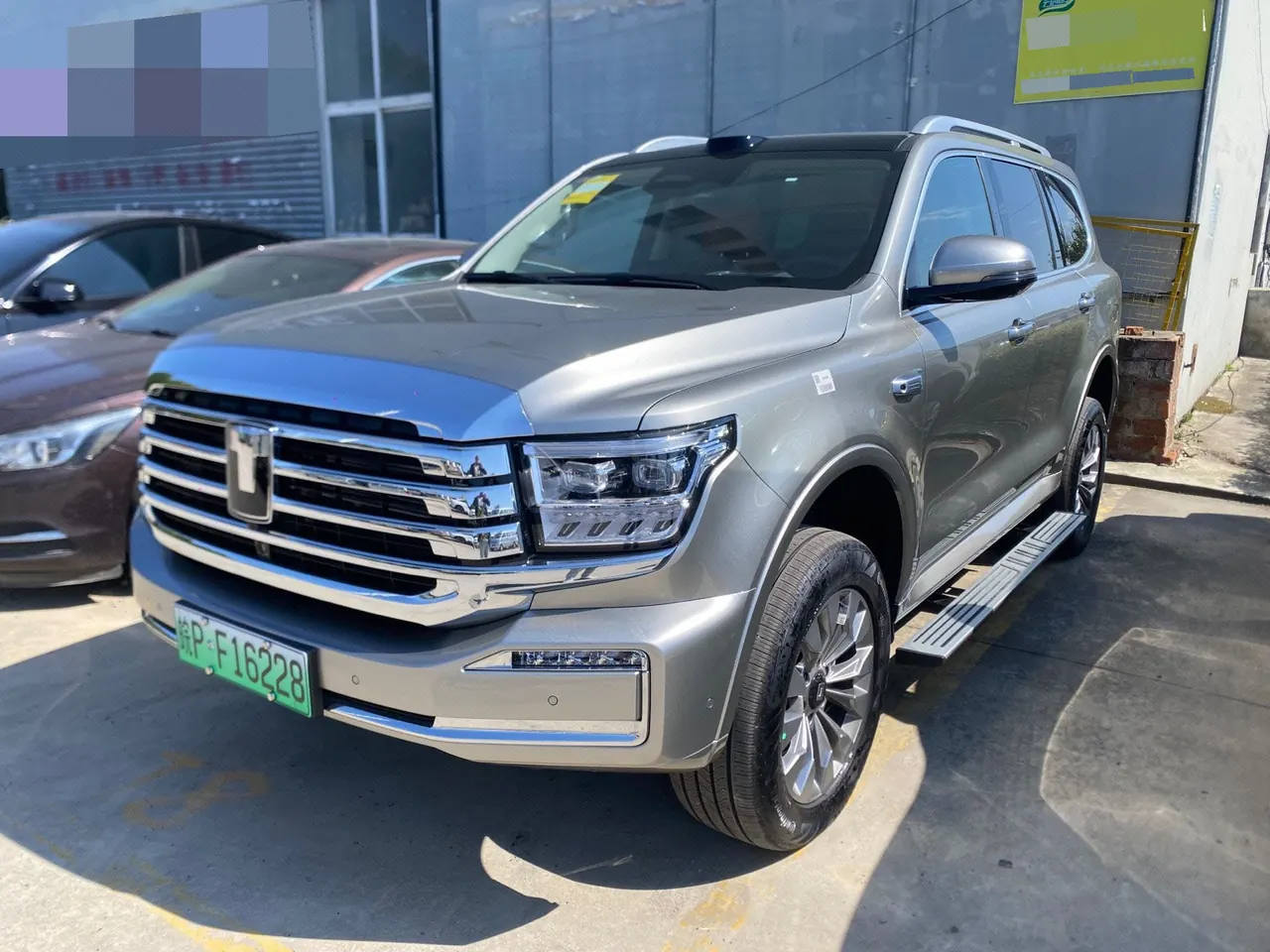 打开图片灯箱:Tank 500 New Energy 2026 Model Tank 500 Hi4-T 2.0T Smart Enjoyment Version Automatic Transmission