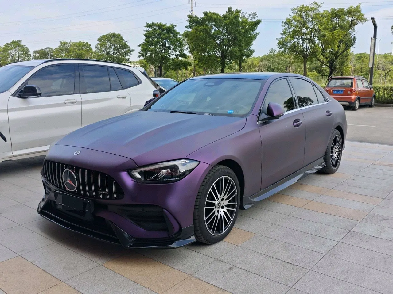 Открыть галерею: Mercedes Benz Class C 2022 C 260 L 48V 1.5T (modified) automatic gear