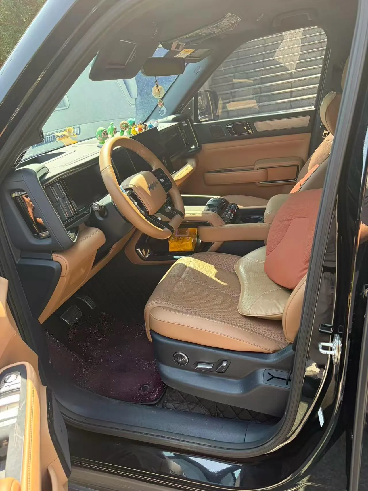 FangChengBao 2025 Leopard 5 1.5T Stepless 210KM Gods Ultra Edition Automatic Gear 3