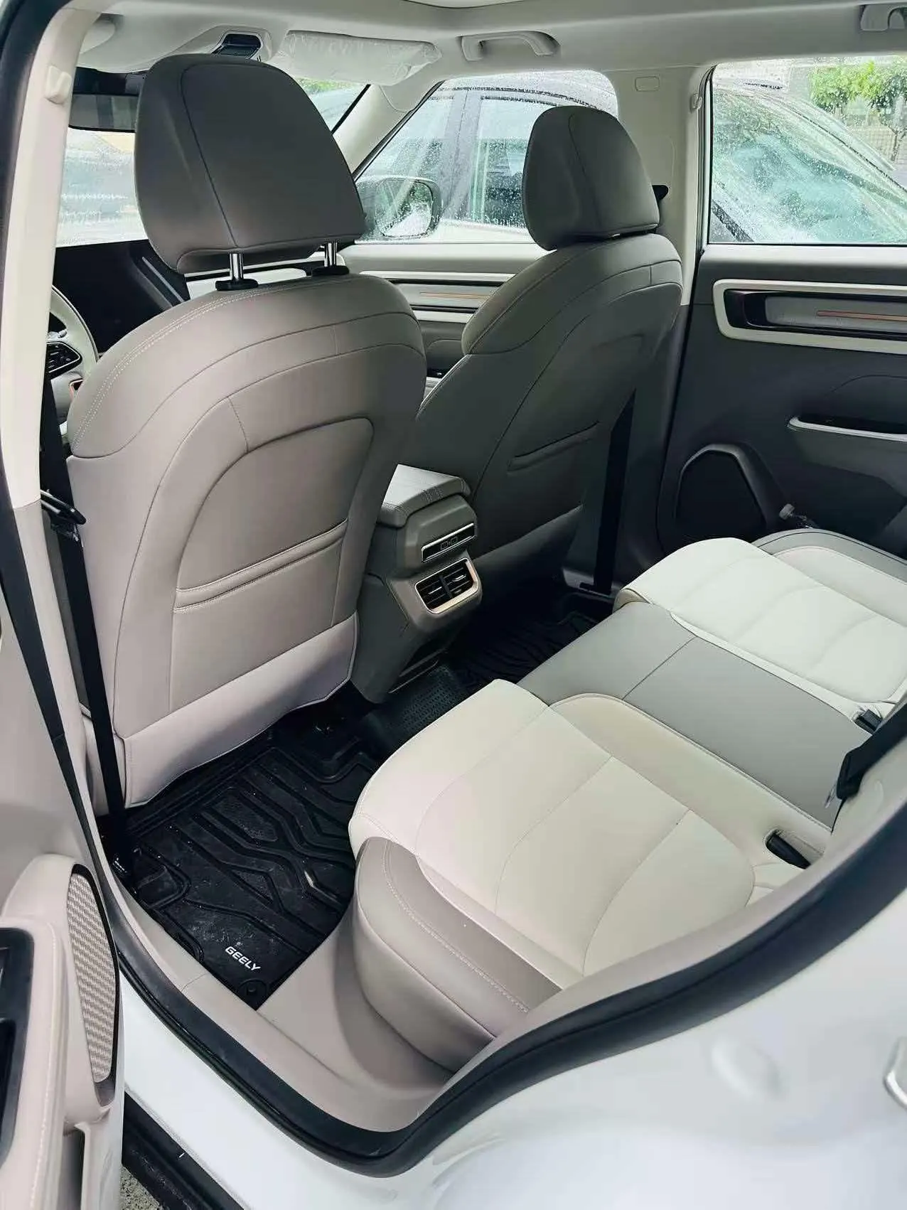 Geely 2026 model Icon 1.5TD Chocolate Elegant Edition, automatic transmission 4