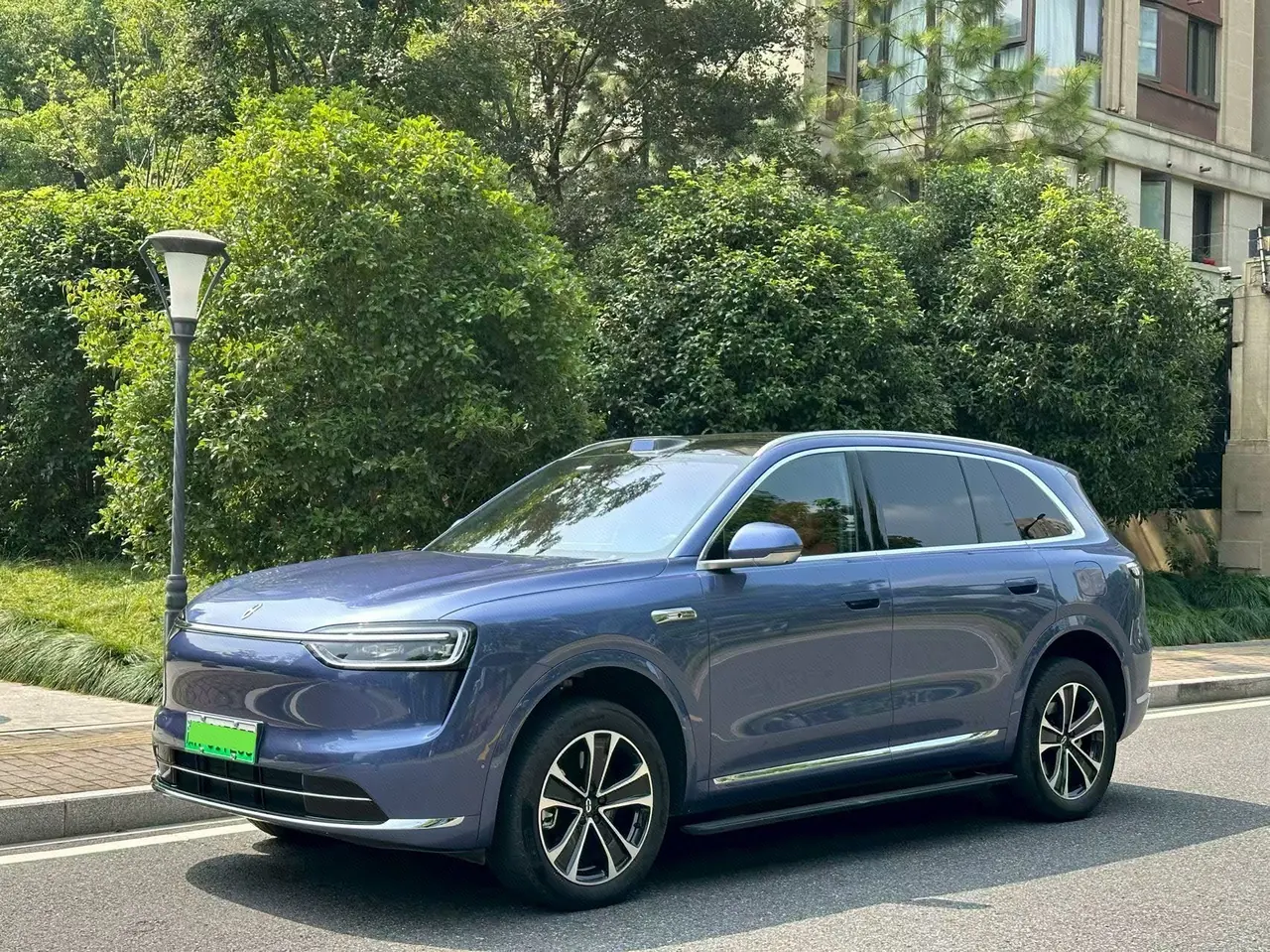 打开图片灯箱:AITO 2026 AITO M7 extended range Ultra 4-wheel drive version 5 (192-line laser Radar) automatic gear