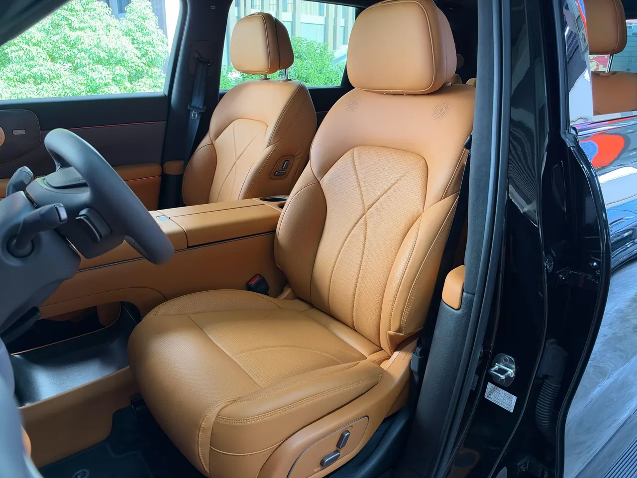 IM 2026 IM LS8 52 Max Luxury Six-seat Automatic Gear 9