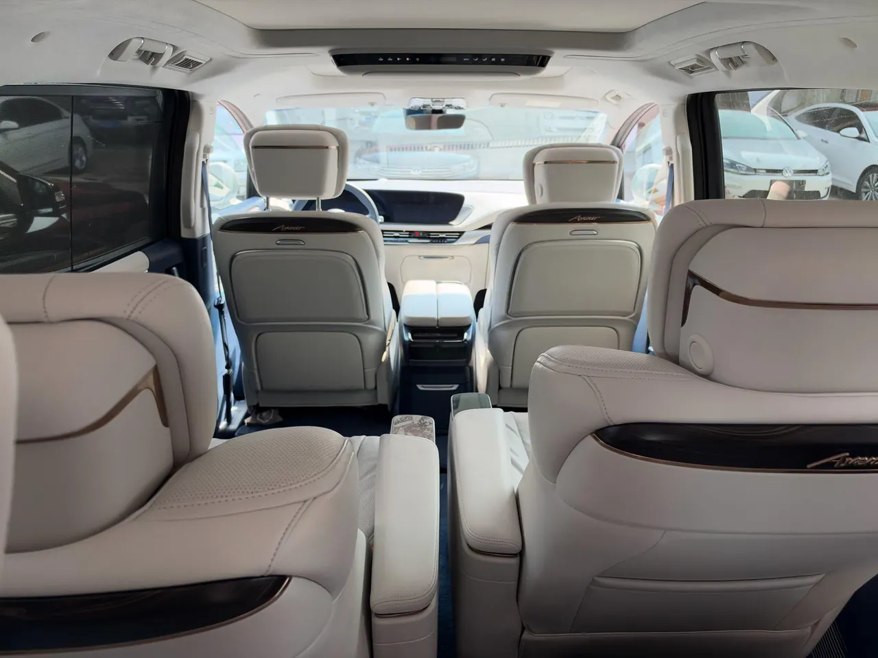Buick 2023 Century 48V 2.0T Yunshi Edition 6-seat Automatic Gear 8