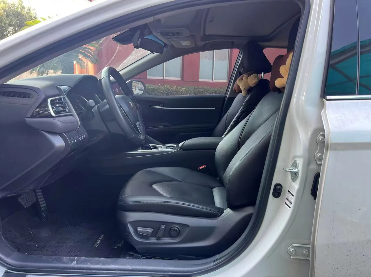 Toyota 2021 Camry 2.0G Stepless Deluxe Edition Automatic Gear 4