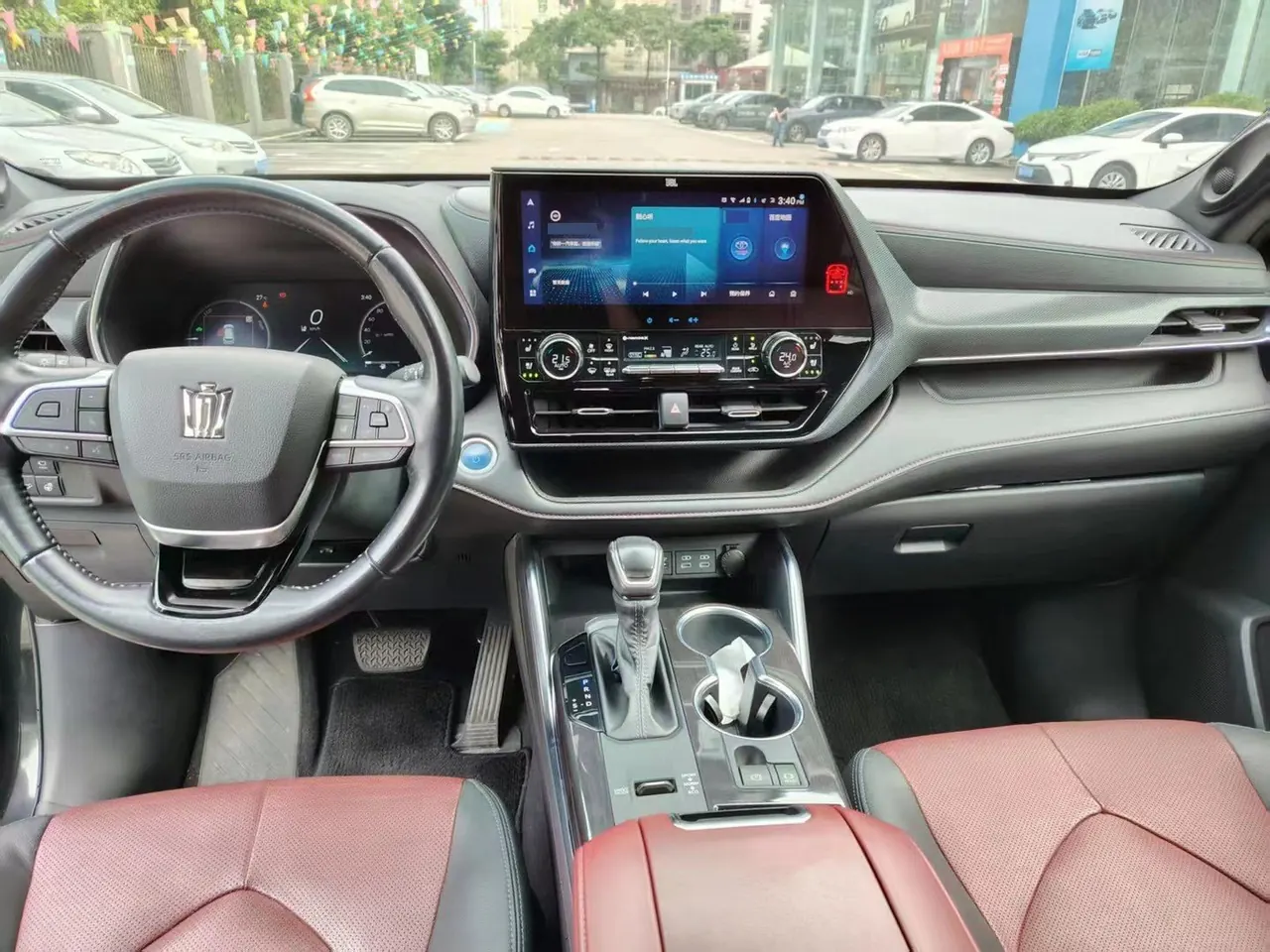 Toyota 2021 Crown Land Release 2.5 Stepless Four-wheel Drive Flagship Automatic Gear 6