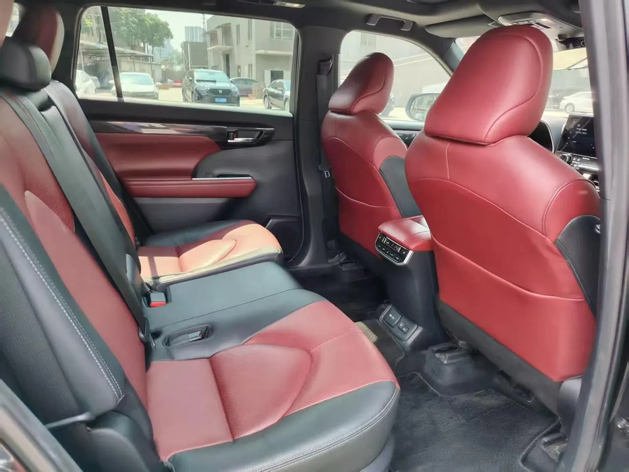Toyota 2021 Crown Land Release 2.5 Stepless Four-wheel Drive Flagship Automatic Gear 7