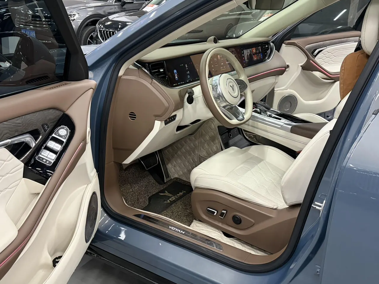 Voyah 2021 FREE four-wheel drive extended range version luxury bag automatic gear 5