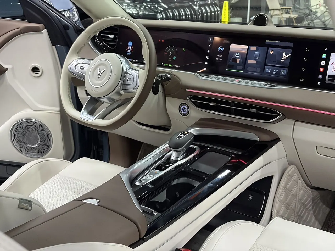 Voyah 2021 FREE four-wheel drive extended range version luxury bag automatic gear 8
