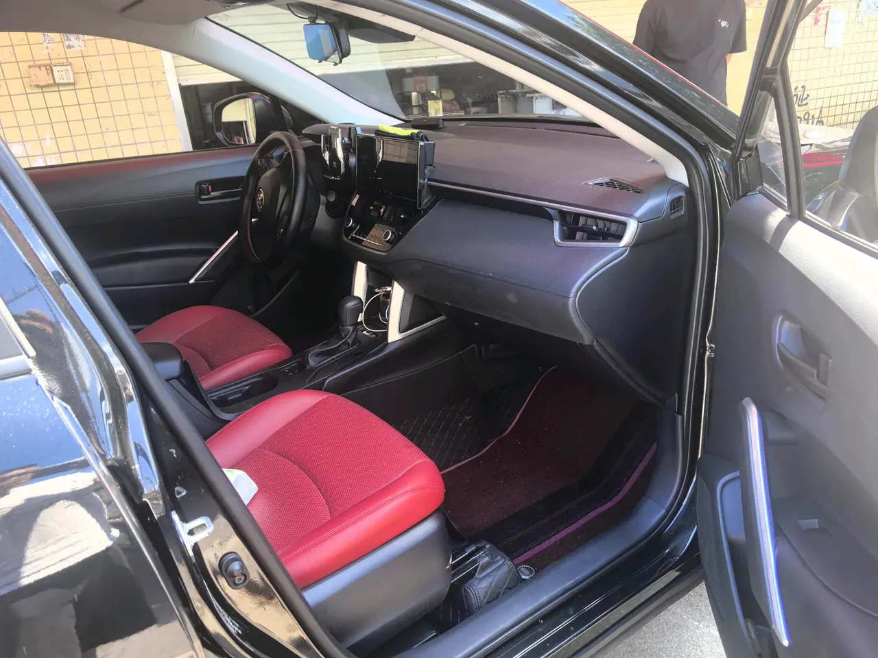 Toyota 2023 Corolla Sharp Double Engine 2.0 Stepless Pioneer Edition Automatic Gear 3