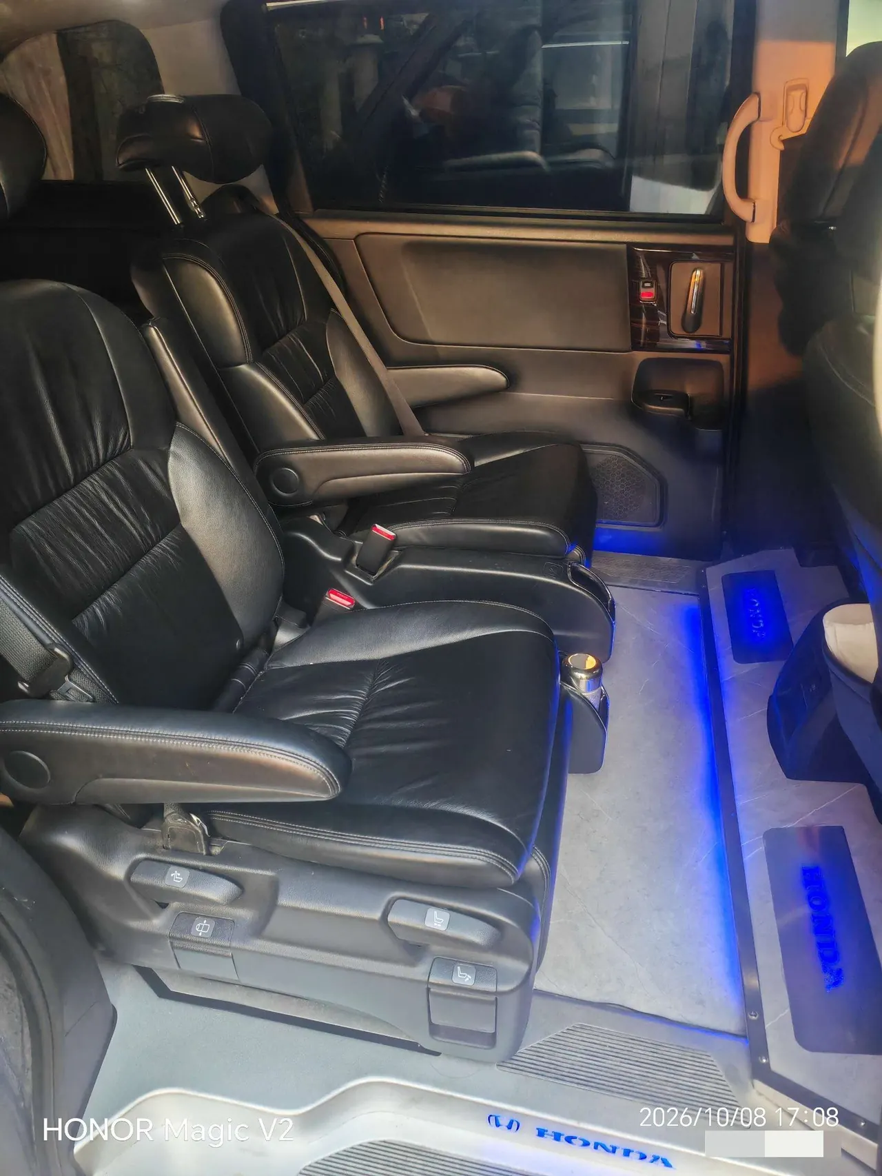 Honda 2021 Odyssey Hybrid 2.0 Stepless Sharp Premium Edition Automatic Gear 10
