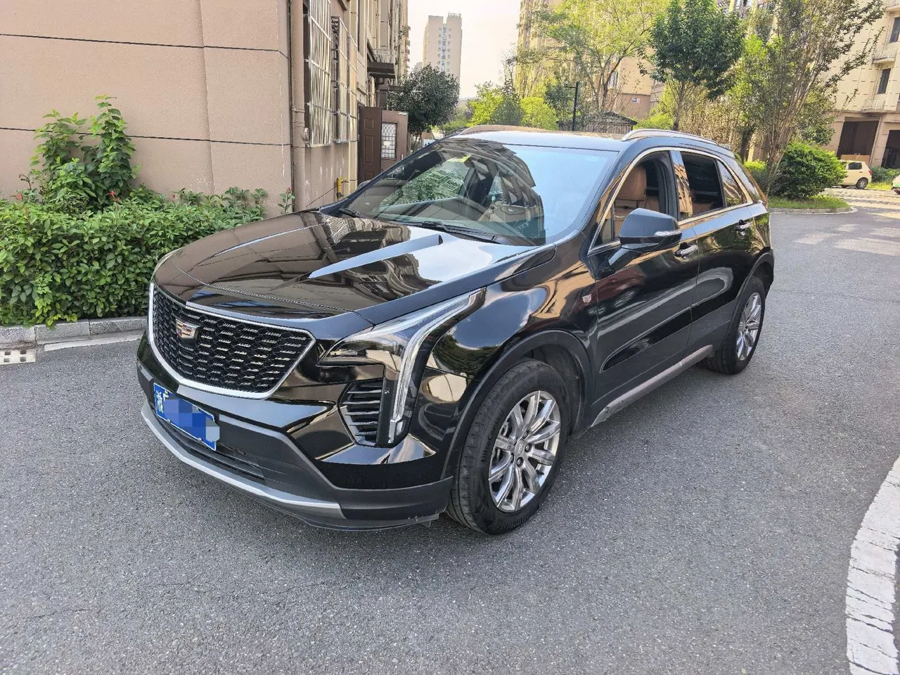 Open image lightbox: Cadillac 2022 XT4 48V 2.0T 28T two-wheel drive distinguished automatic gear