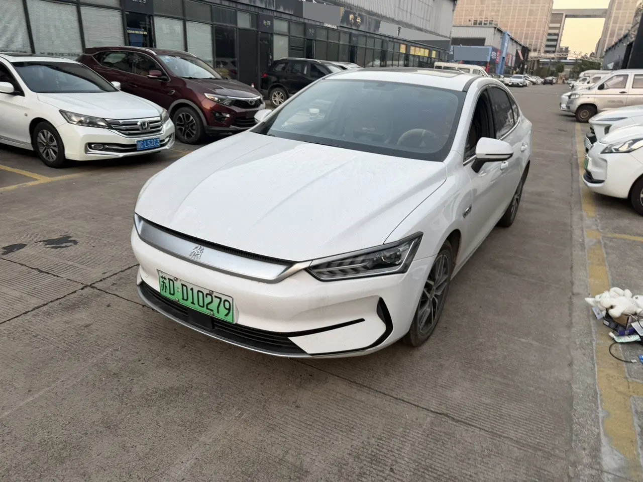 Open image lightbox: BYD 2021 Qin PLUS EV 500KM Honorable Automatic Gear