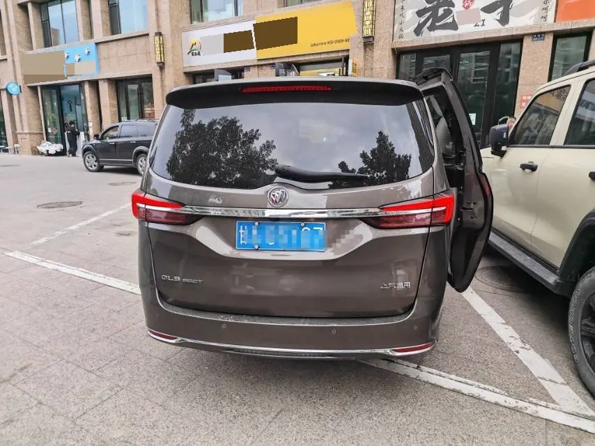 Buick 2022 GL8 Land Business Class 48V 2.0T 652T Luxury Automatic Gear 5