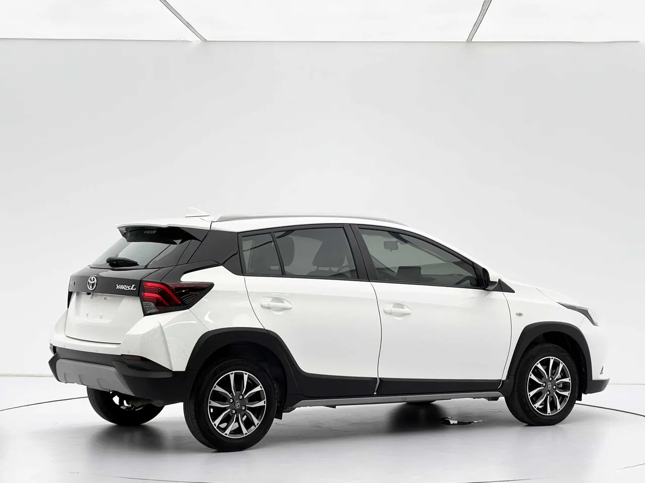Toyota yaris 2022 YARiS L to dazzle 1.5 stepless luxury PLUS version of automatic gear 3