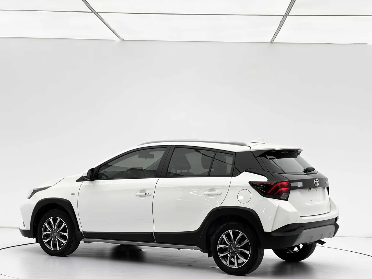 Toyota yaris 2022 YARiS L to dazzle 1.5 stepless luxury PLUS version of automatic gear 4