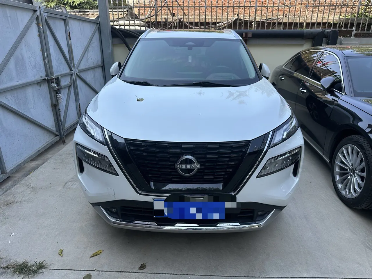 Nissan 2023 Qijun e-POWER Super Mixed Dual Motor Four-wheel Drive Extreme Automatic Gear 2