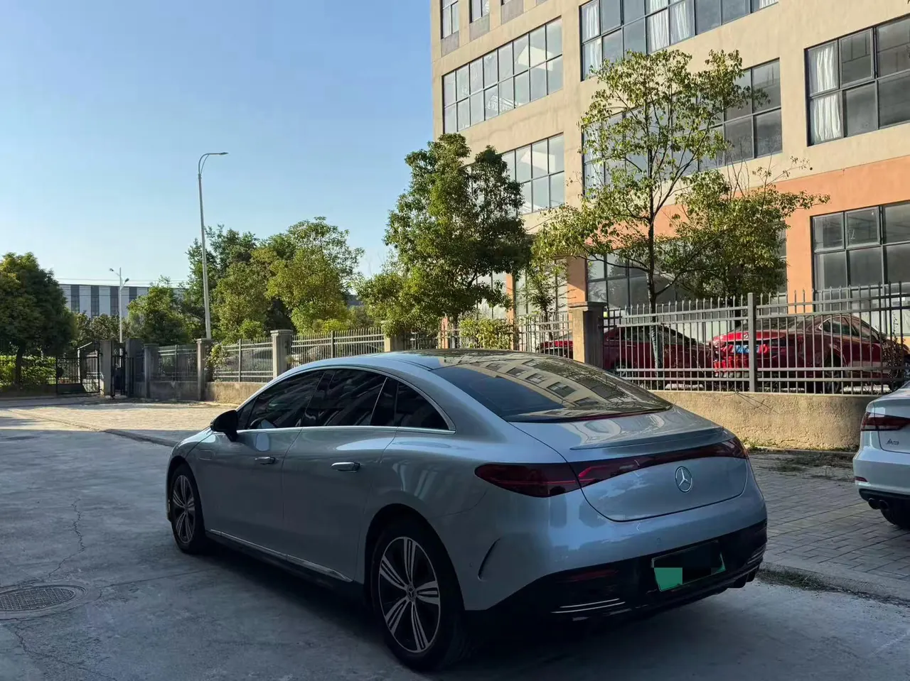 Mercedes Benz 2022 EQE 350 EQE 350 Deluxe Edition Automatic 2