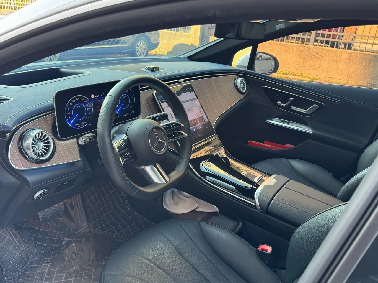 Mercedes Benz 2022 EQE 350 EQE 350 Deluxe Edition Automatic 4