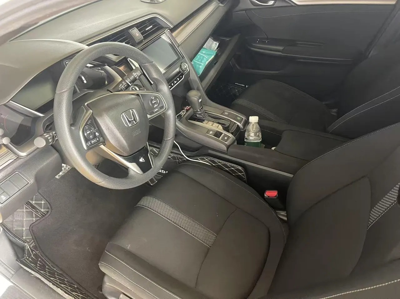 Honda 2021 Civic Hatchback 1.5T Stepless 220TURBO Tide Cool Control Automatic Gear 2