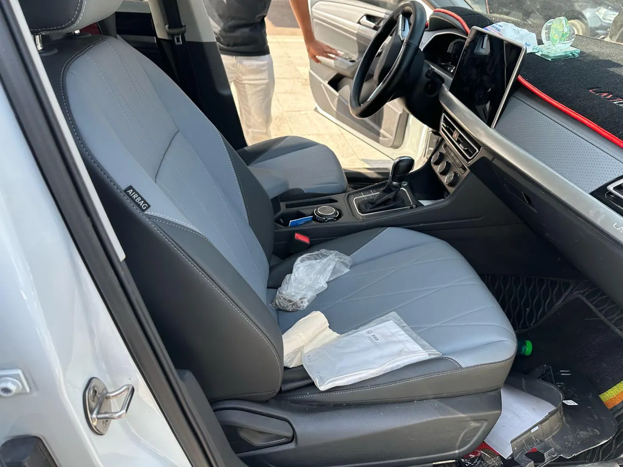 Volkswagen 2023 LaVida 1.5 5 Million Edition Automatic 5