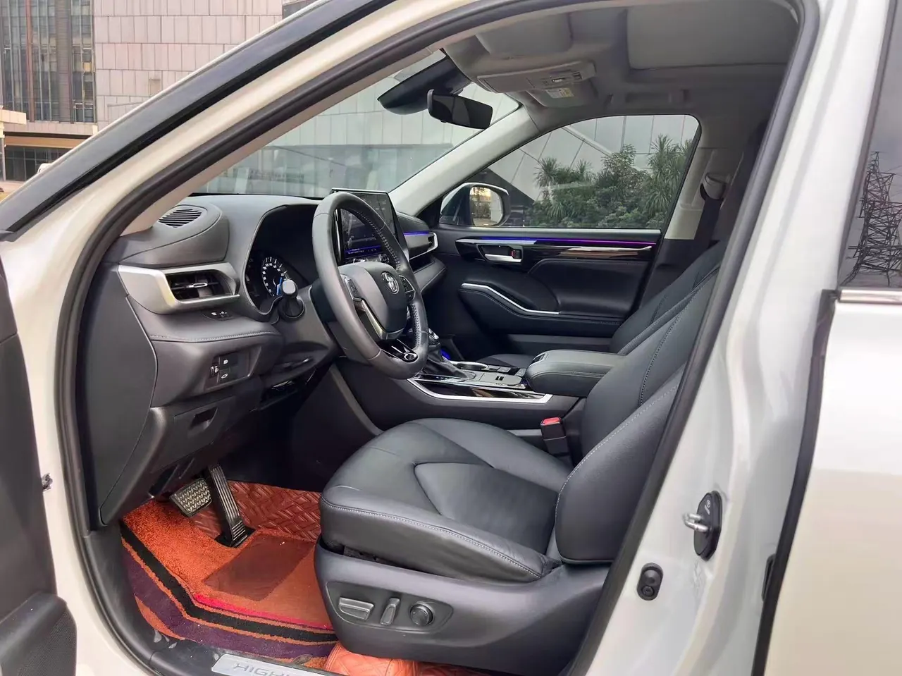 Toyota 2023 Highlander Dual Engine 2.5 Stepless Intelligent Electric Hybrid Four-wheel Drive Premium Edition 7-seat Automatic Transmission 2