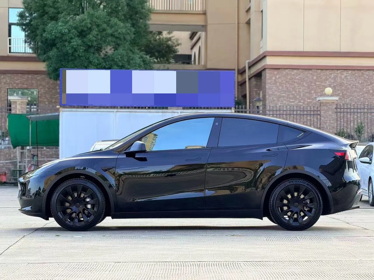 Tesla 2021 Model Y Standard Endurance Rear Drive Automatic Gear 4