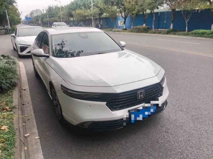 Honda 2023 11th Generation Accord 1.5T Stepless 260TURBO Excellent Automatic Gear 3