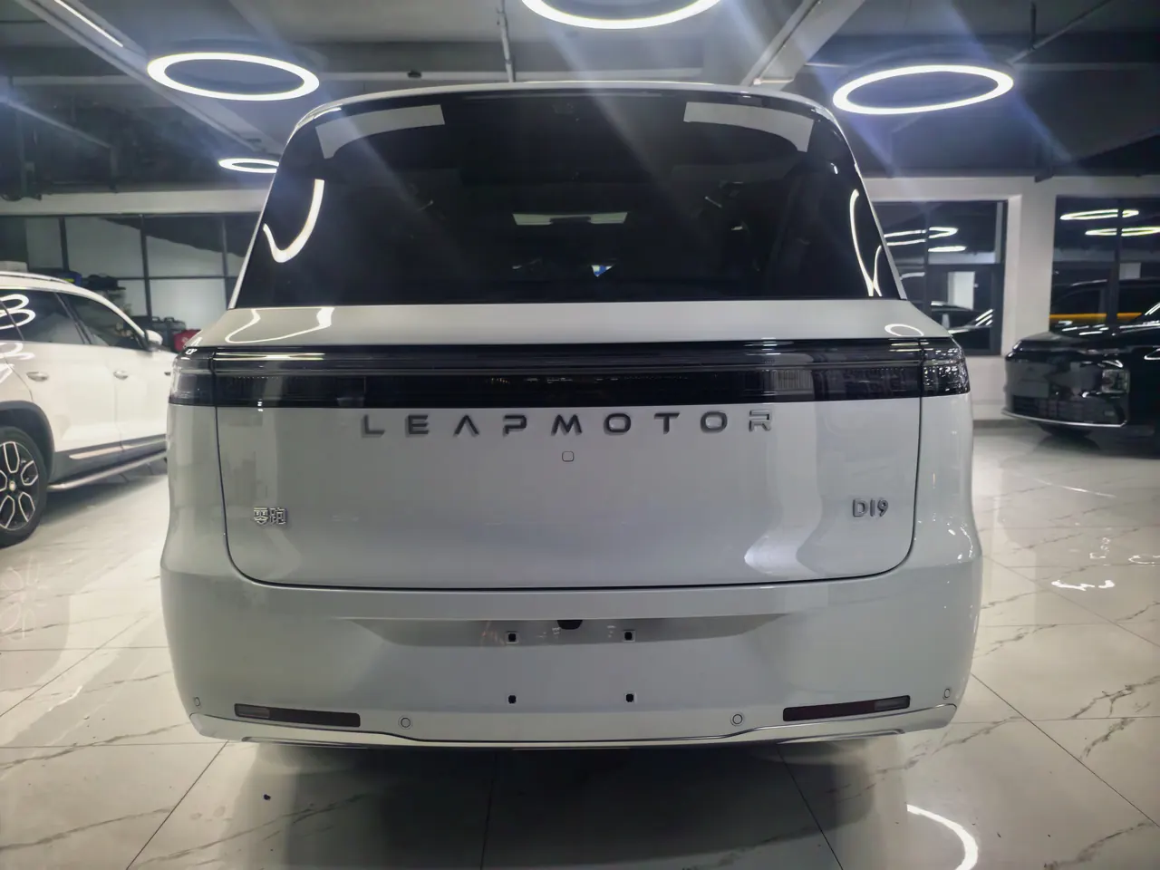 Leapmotor 2026 D 19 500 Zhizun Edition 6-seat Automatic Gear 14