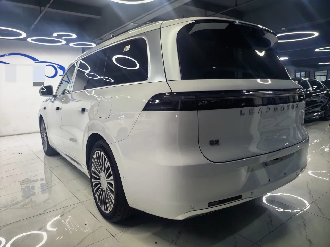 Leapmotor 2026 D 19 500 Zhizun Edition 6-seat Automatic Gear 15