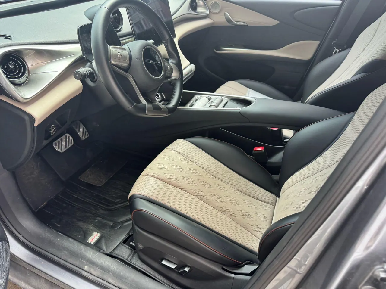 BYD 2023 Dolphin 420km Fashion Edition Automatic 2