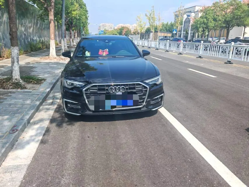 Audi 2023 A6L 2.0TFSI 40TFSI Deluxe Dynamic Automatic 2