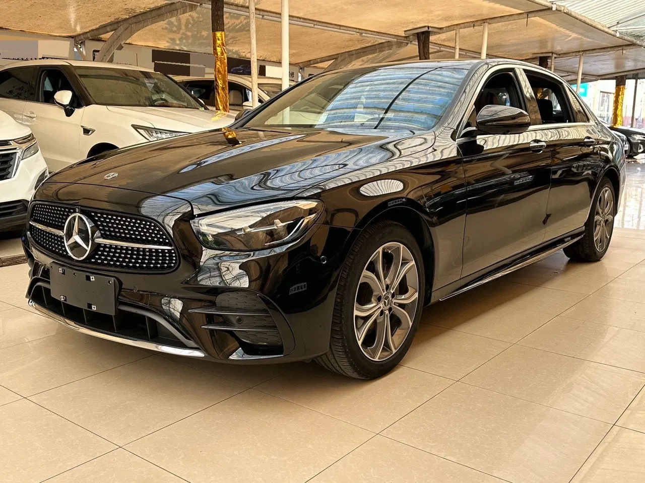 打开图片灯箱:Mercedes Benz E-Class 2021 E 300 L 2.0T Sports Fashion Automatic Gear