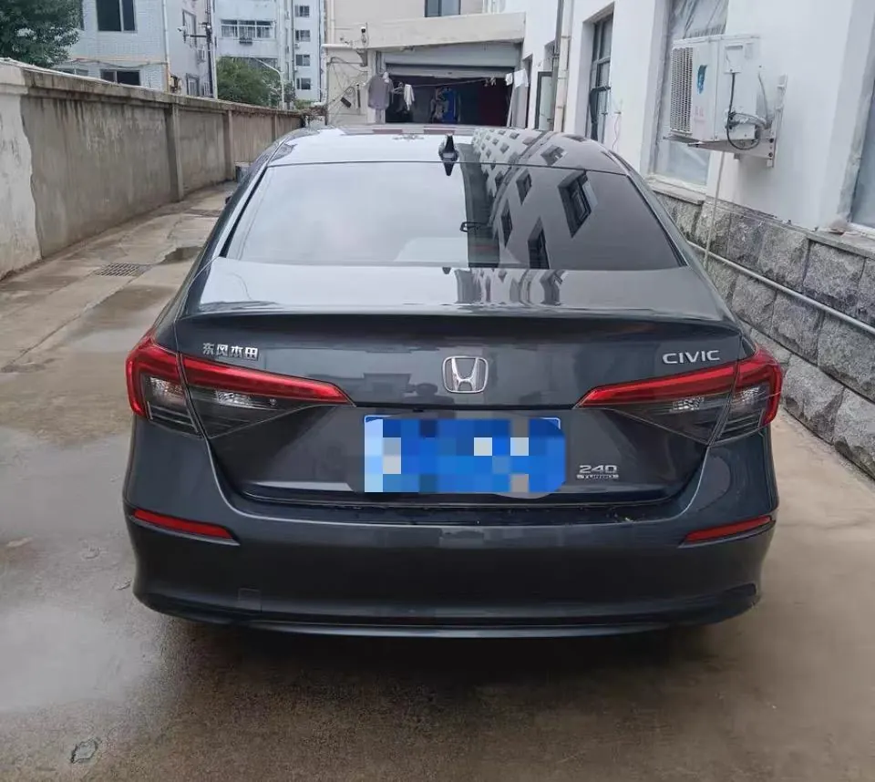 Honda 2023 Civic 1.5T CVT 240TURBO Sporty Edition Automatic 3