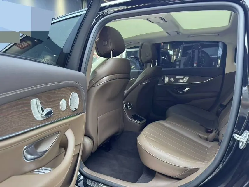 Mercedes Benz E Class 2023 E 300 L 2.0T Luxury Automatic Gear 5