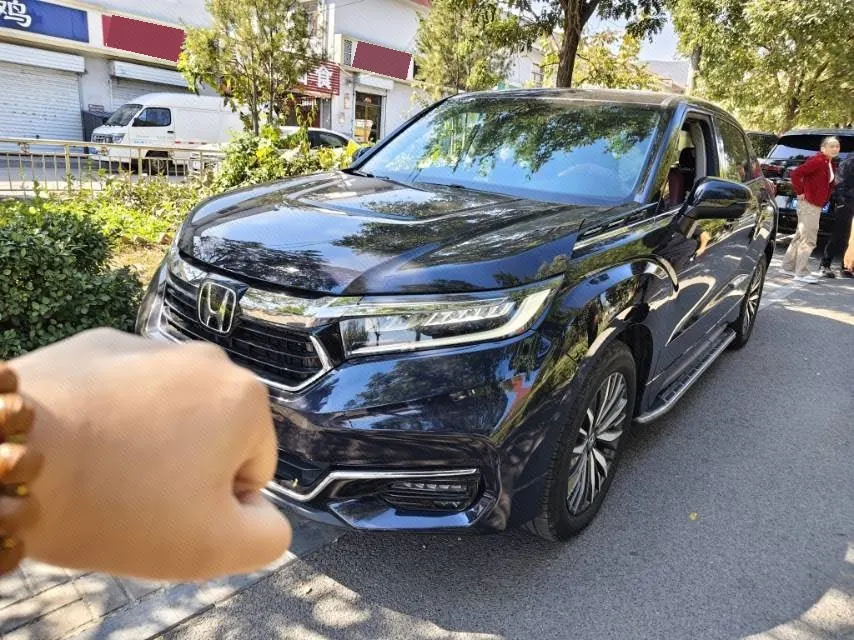 Открыть галерею: Honda 2023 Crown Road 1.5T Stepless 240TURBO Two-Drive Smart Edition Automatic Gear